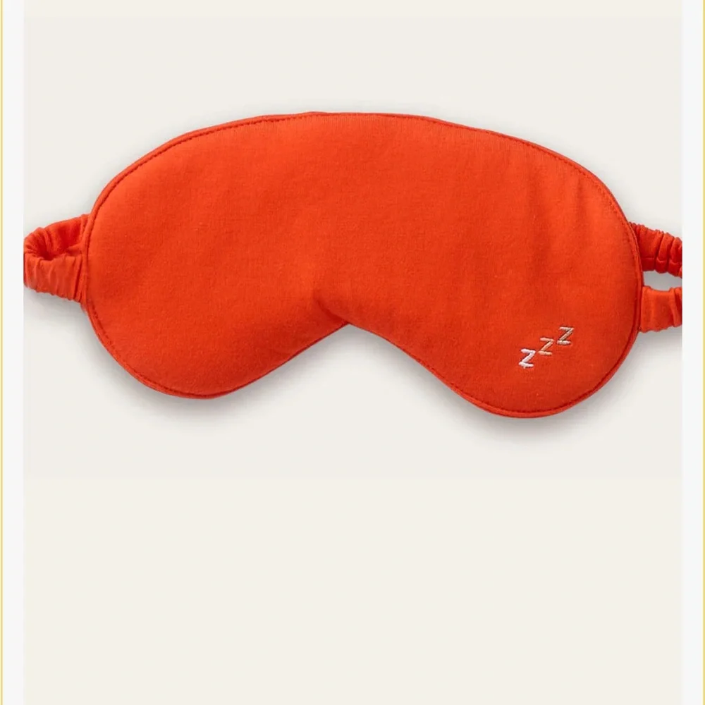 Cozyland Zzz Mask in Scarlet